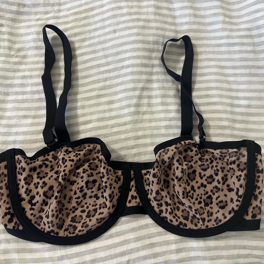 CUUP Leopard Print Bra with Black Accents